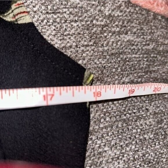 Umgee Black Floral Surplice Ruffle Short Sleeve Casual Shorts Romper Size Medium - Picture 10 of 10